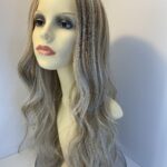 Stunning new blonde long wig. Bllw301