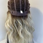 New stunning blonde wavy wig. Blwl302