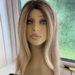 Superb blonde rooted long new wig. Blls303