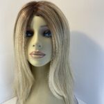 Superb blonde rooted long new wig. Blls303