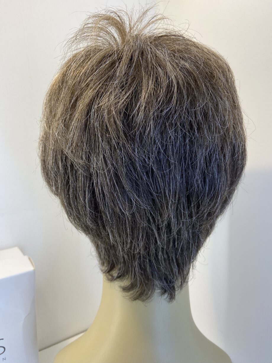 Lotus brown short new wig. Bbrss624