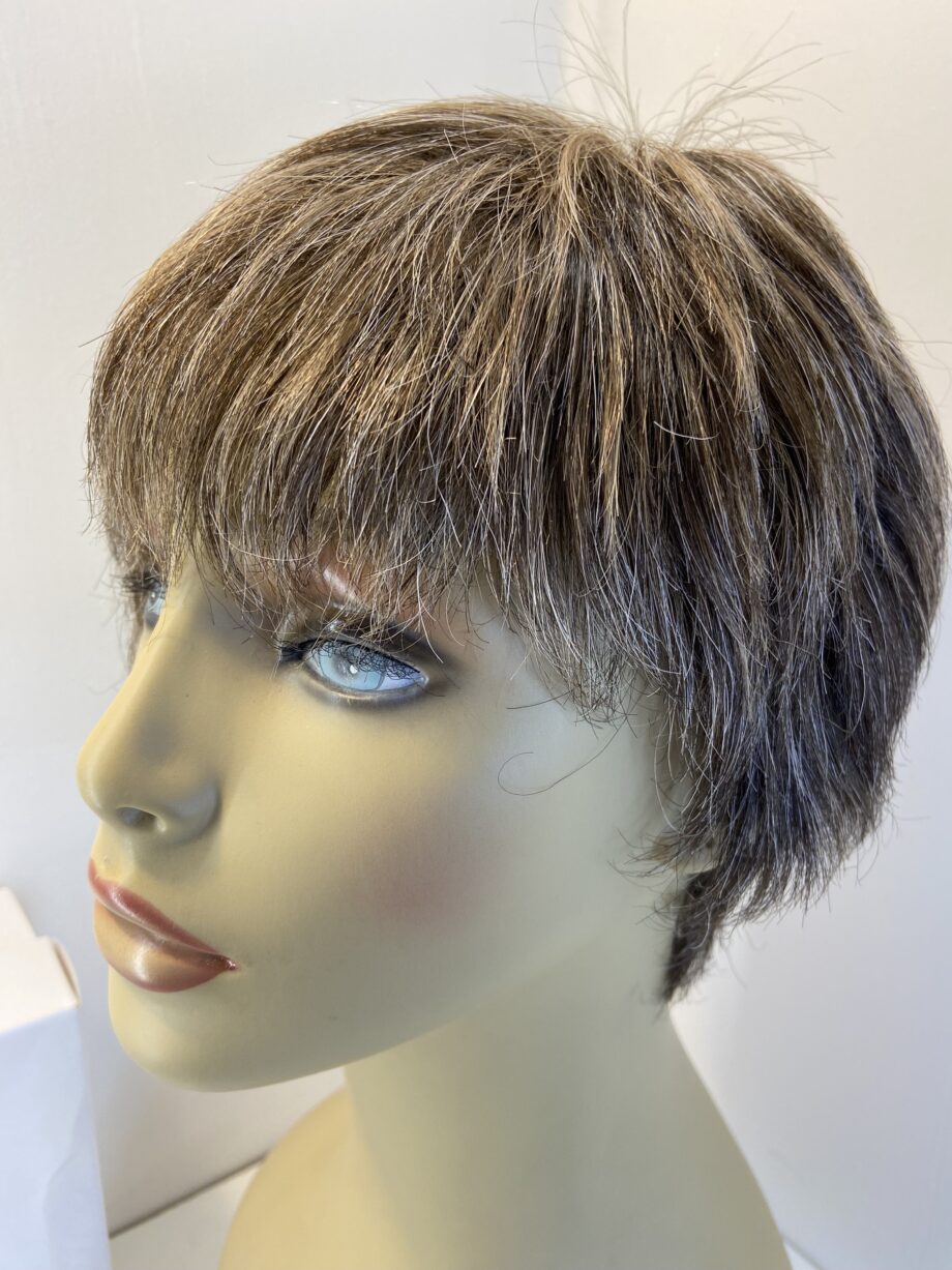 Lotus brown short new wig. Bbrss624