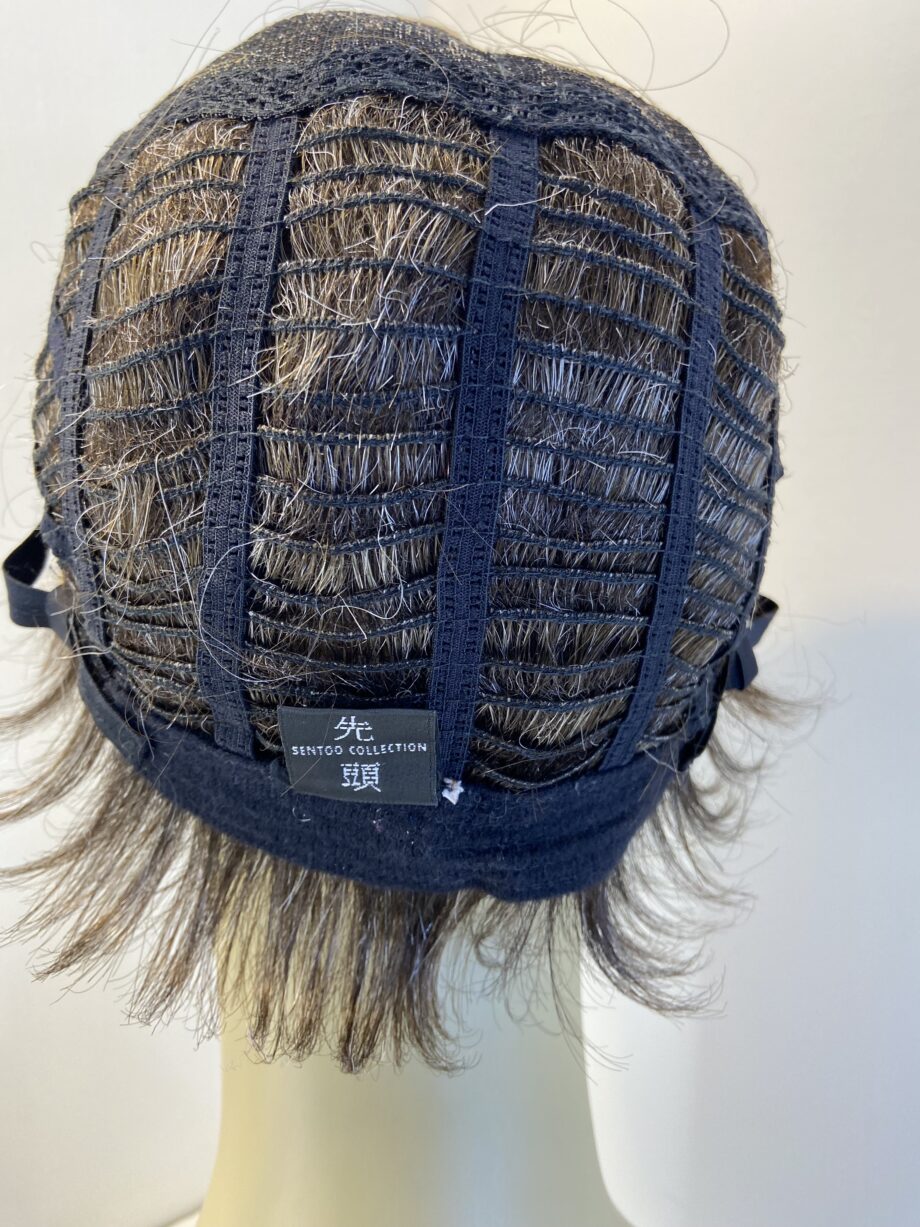Lotus brown short new wig. Bbrss624