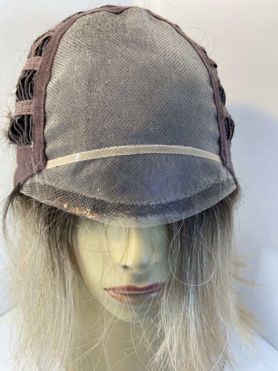 Blonde Mayer collection wig. Blms3326