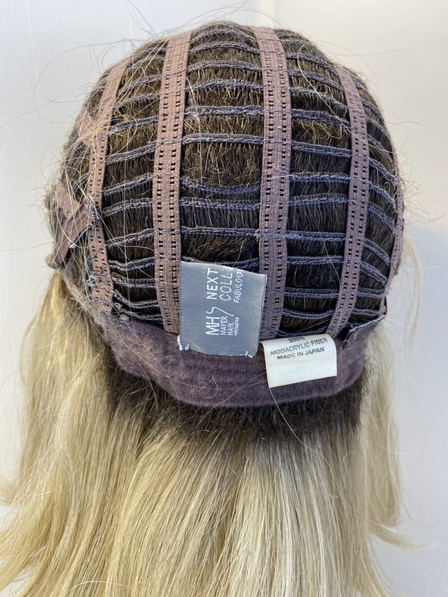 Blonde Mayer collection wig. Blms3326
