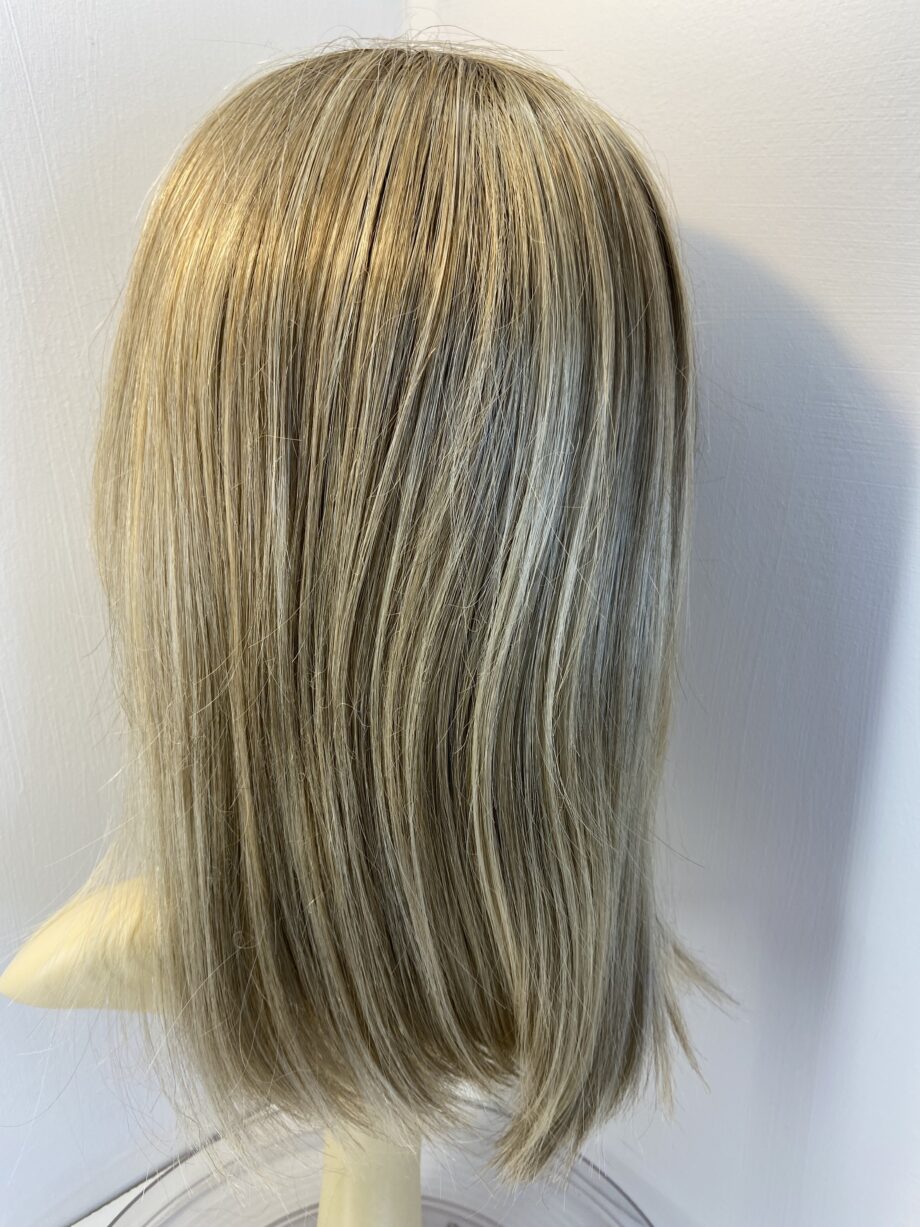 Long blonde rooted designer wig. Blls3327
