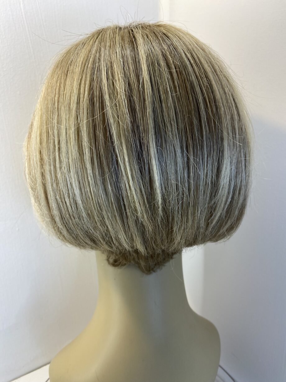 Blonde stylish wig. Jon Renau. Blms3339