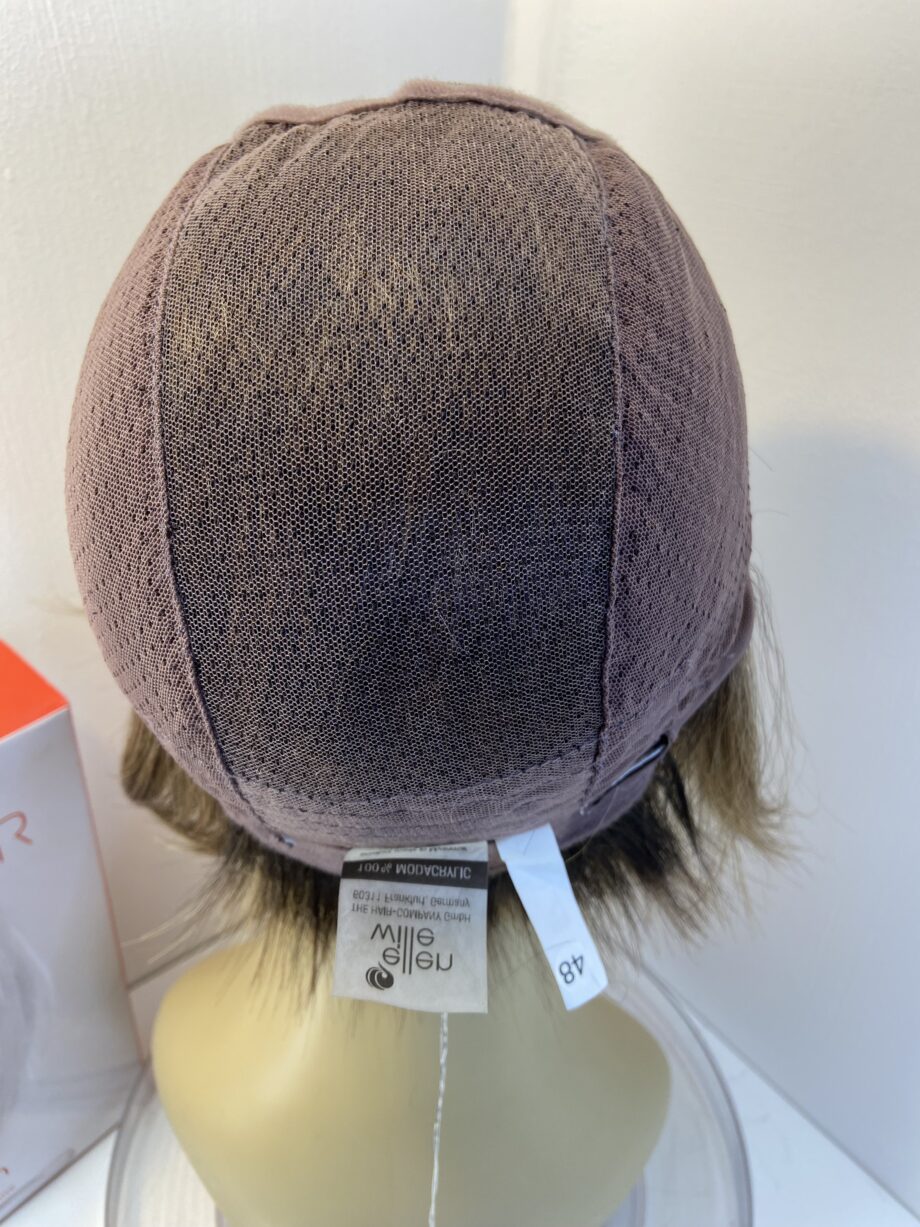 New Ellen Wille brown wig. Bbrss625
