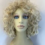 Long curly blonde wig. Bbllc628