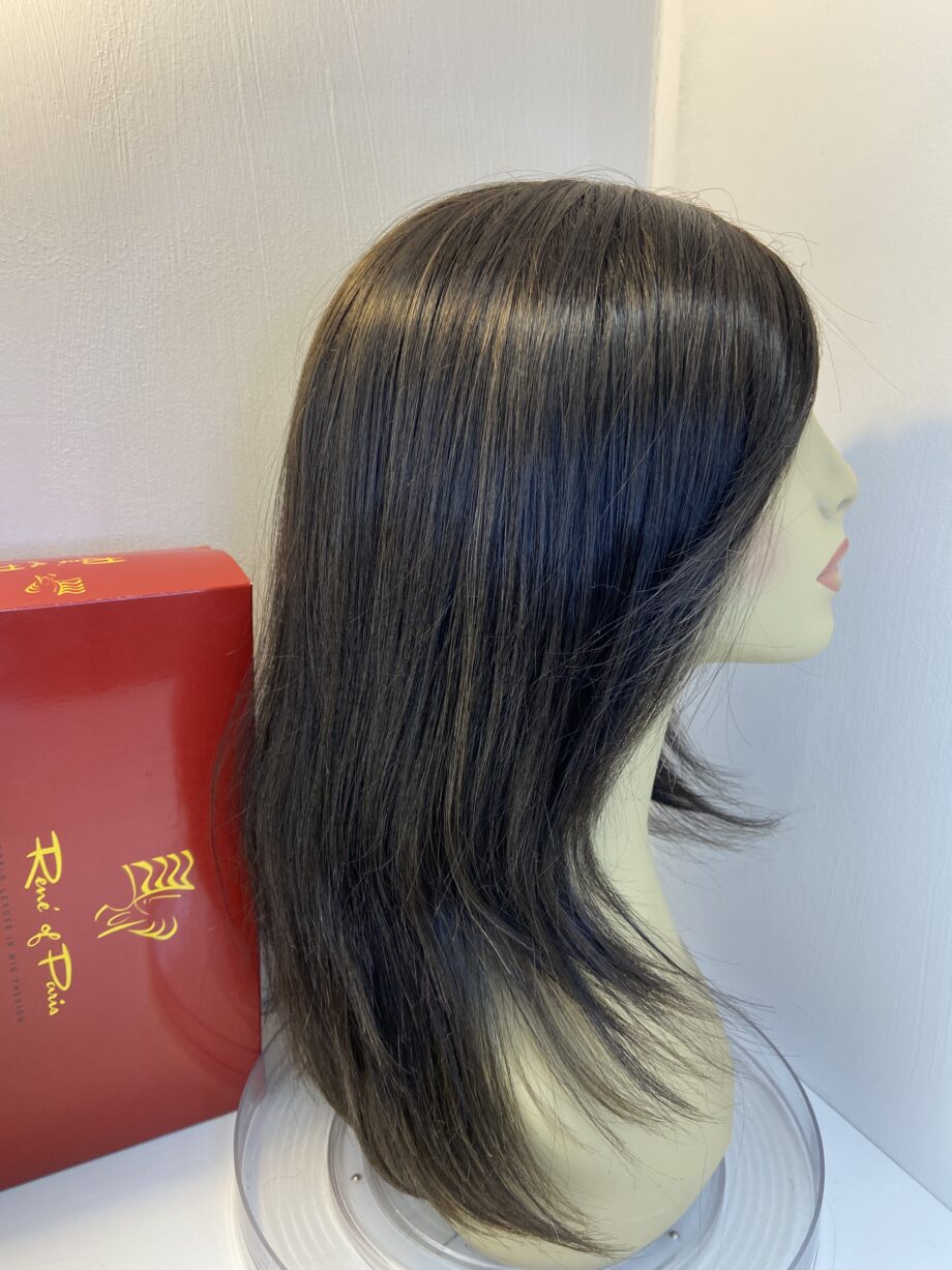 Long brown designer wig. Bbrls631