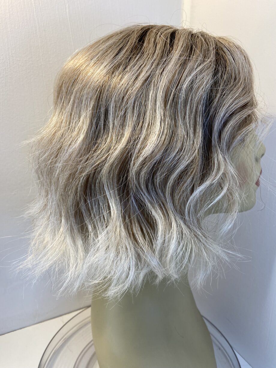 Rooted wavy Ellen Wille wig. Blmw635