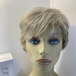 New blonde short designer wig. Bblsw634