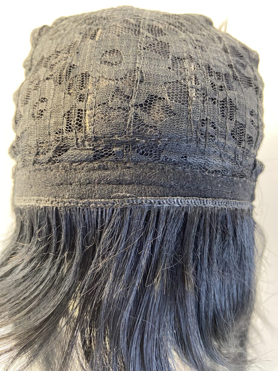 Black mid length wig. Blams639
