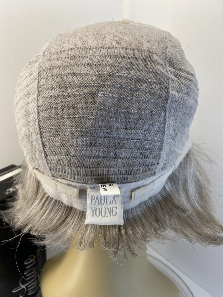 Stunning Paula young silver grey wig. Bgms641