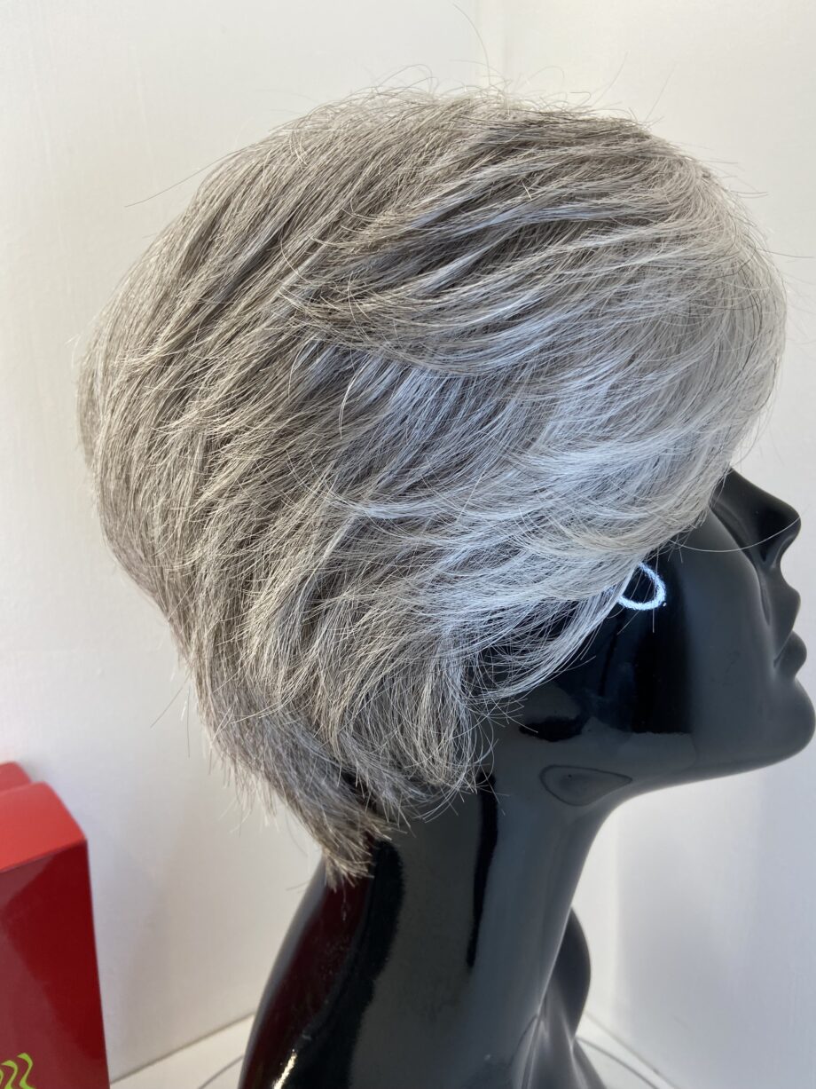 Rene of Paris grey short wig. Bgss642
