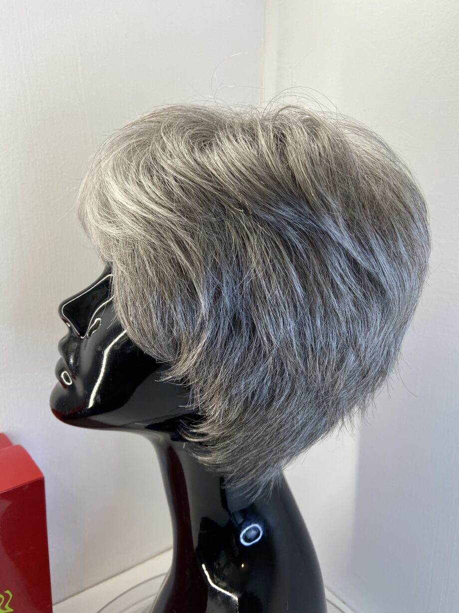 Rene of Paris grey short wig. Bgss642