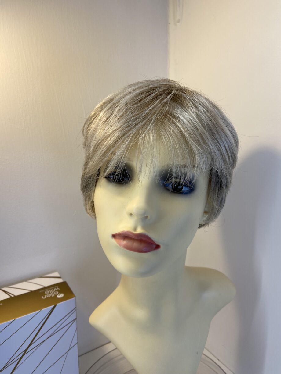 Short blonde new Ellen Wille wig. Bblss643