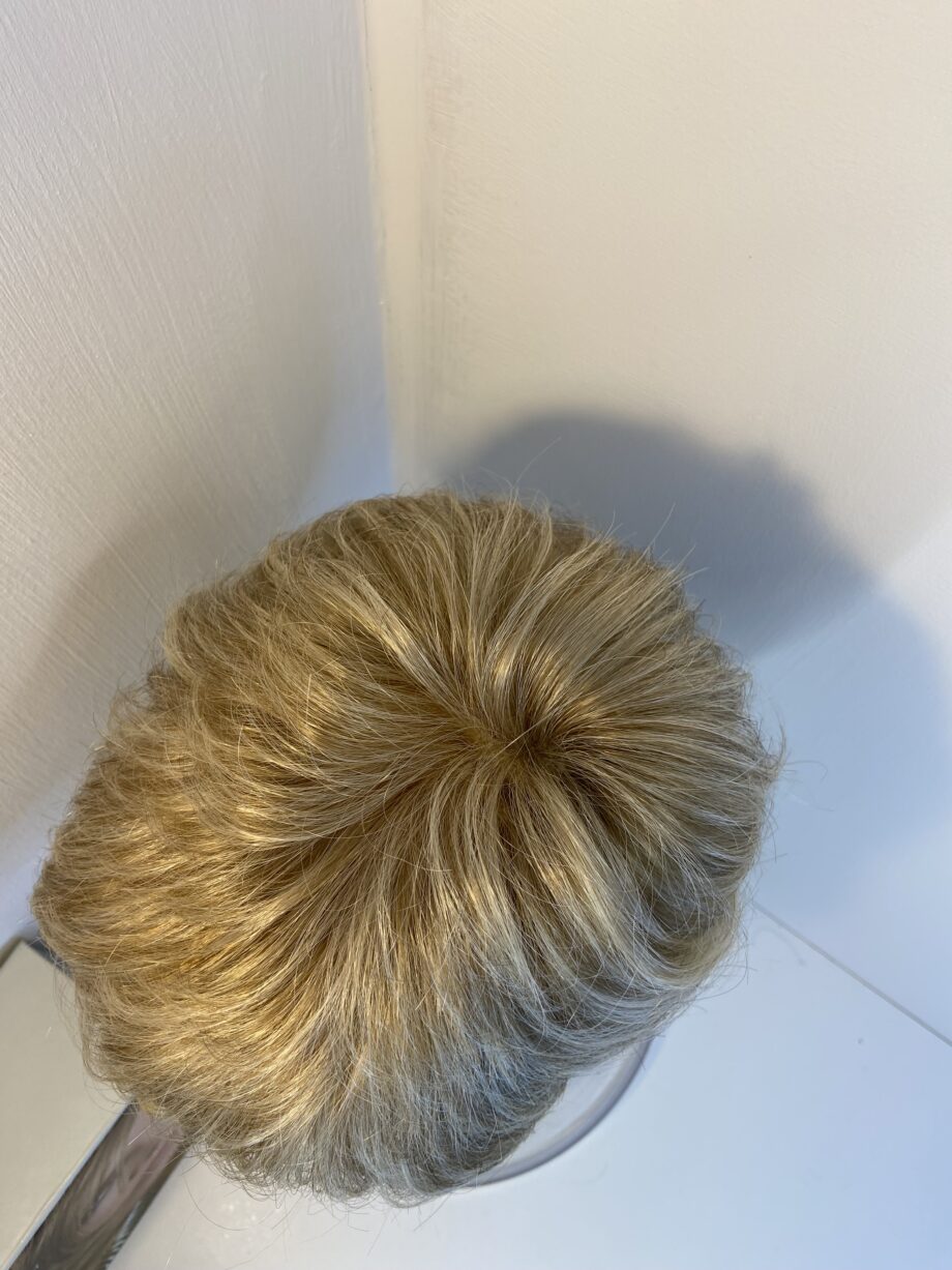 Short blonde soft cap Ellen Wille new wig. Bblss644