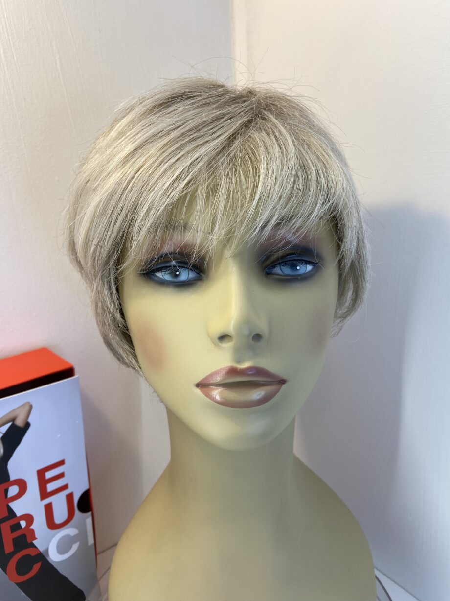Blonde soft cap Ellen Wille wig. Bblss647