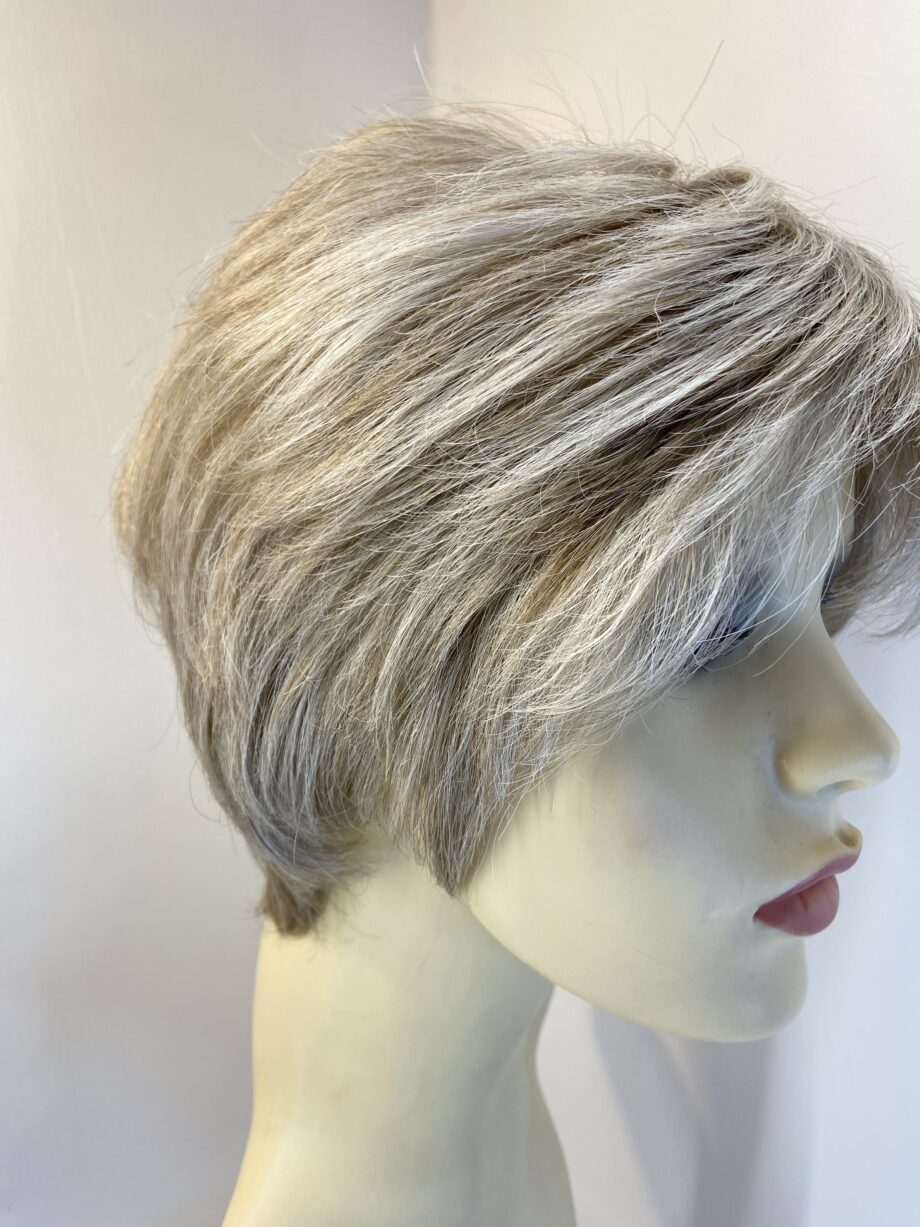 Soft blonde Ellen Wille wig. Blss830