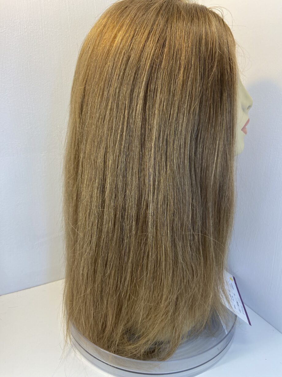 Donated hair long light brown wig new. Brls831