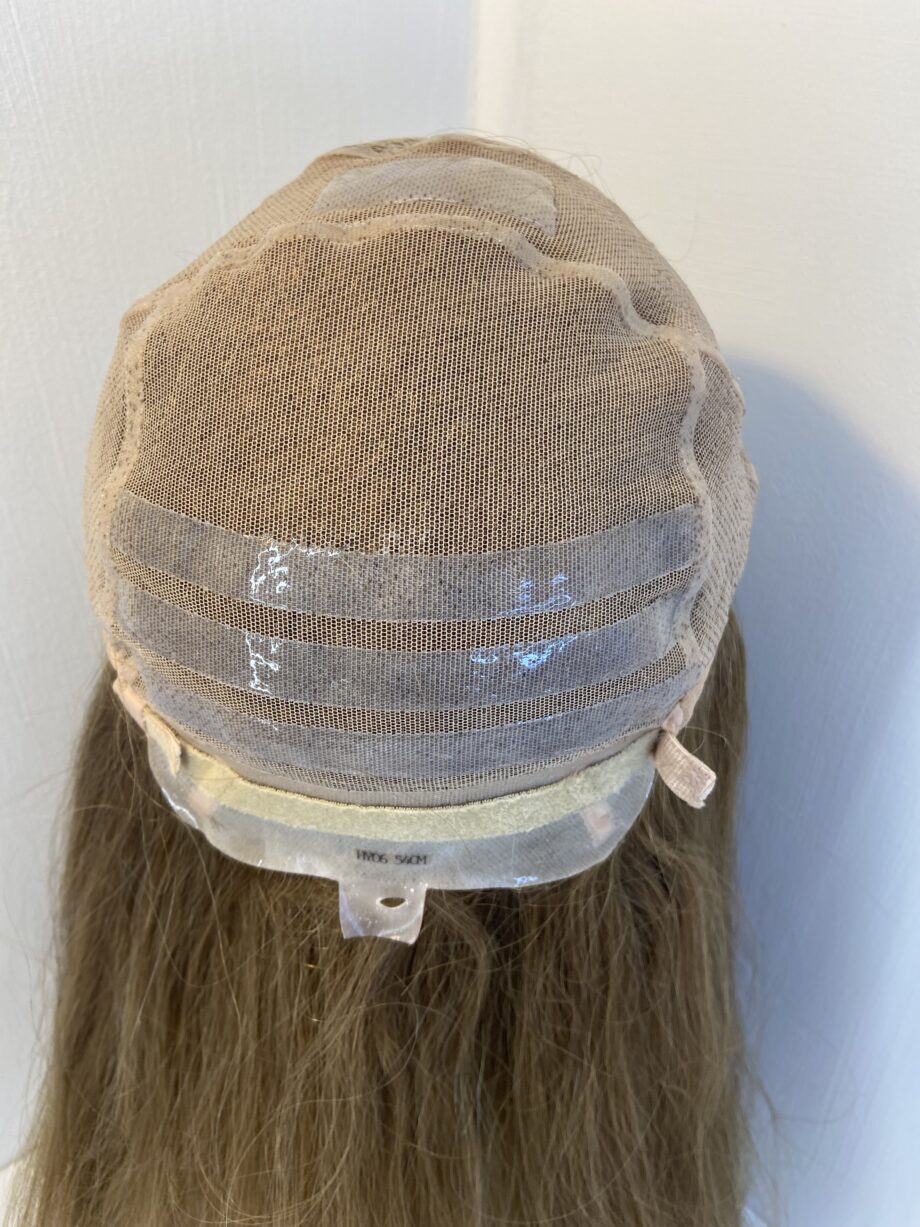 Donated hair long light brown wig new. Brls831