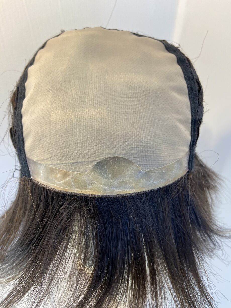 Shiny highlighted brown Rene of Paris wig. Brms3346