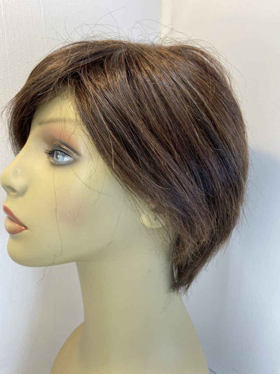 Short brown Ellen Wille wig. Brss3347