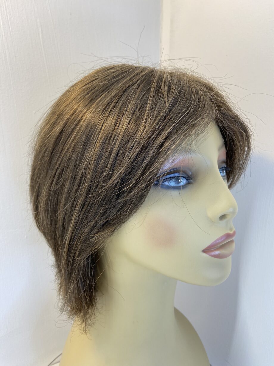 Brown Ellen will lie wig. Brss3349