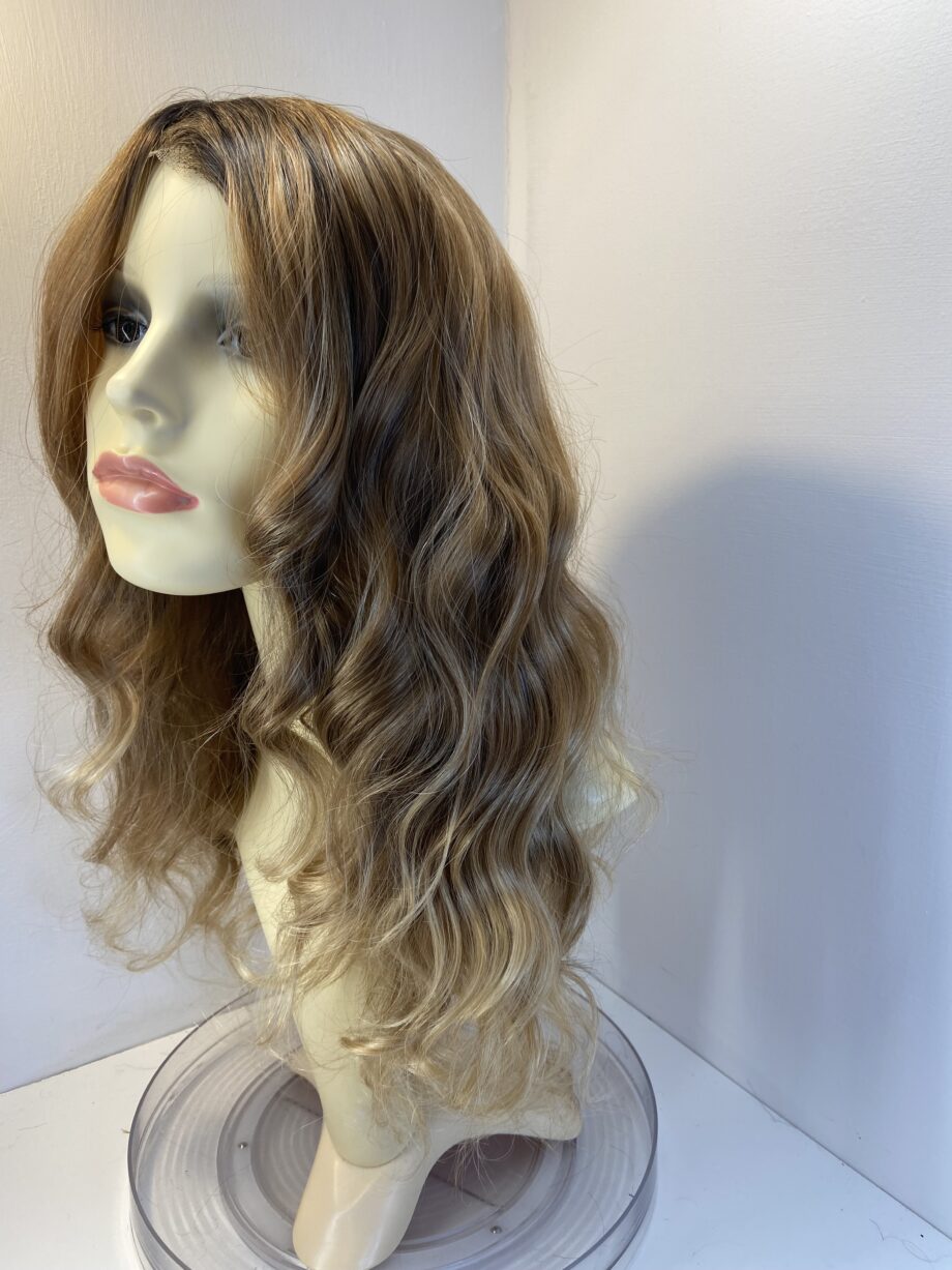 Long wavy blonde soft cap wig. Bllw3353
