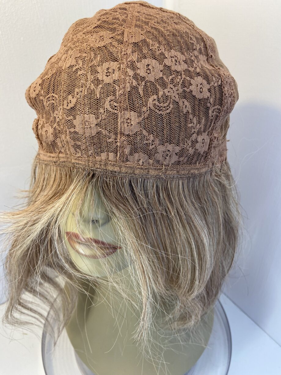 Soft blonde long wig. Bllw3356