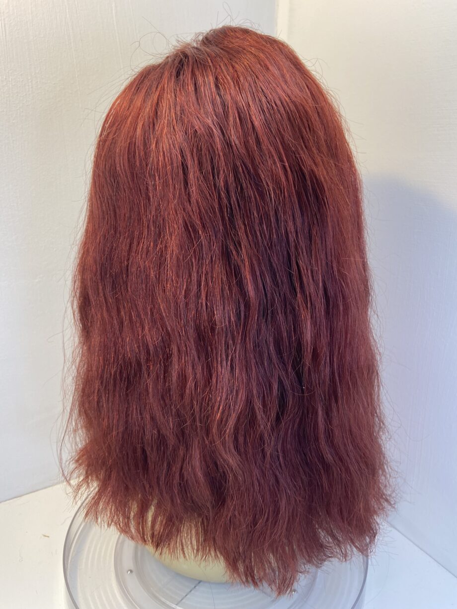 Stunning burgundy red long wavy wig. Rlw3358