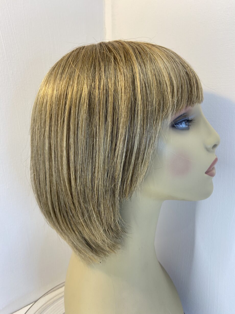 Blonde Rene of Paris wig. Blms5010
