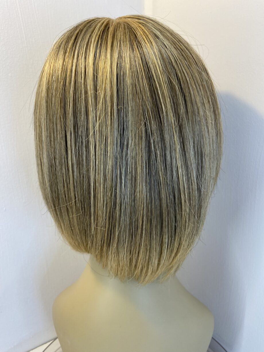 Blonde Rene of Paris wig. Blms5010