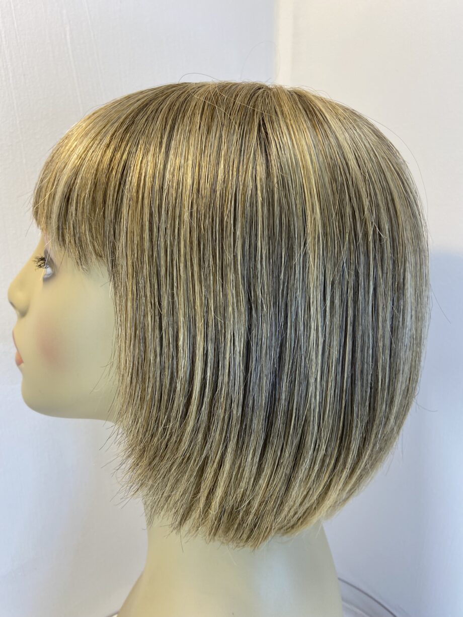 Blonde Rene of Paris wig. Blms5010