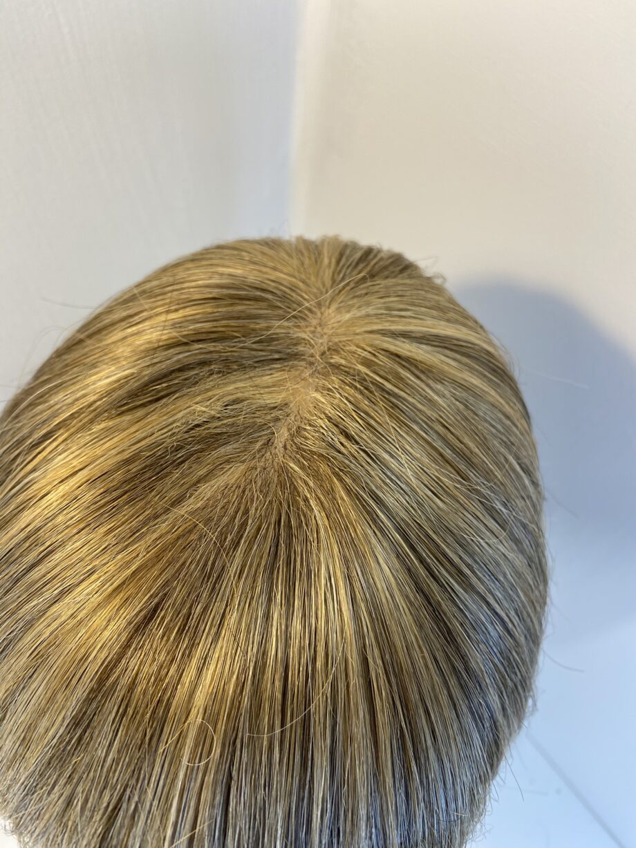 Blonde Rene of Paris wig. Blms5010