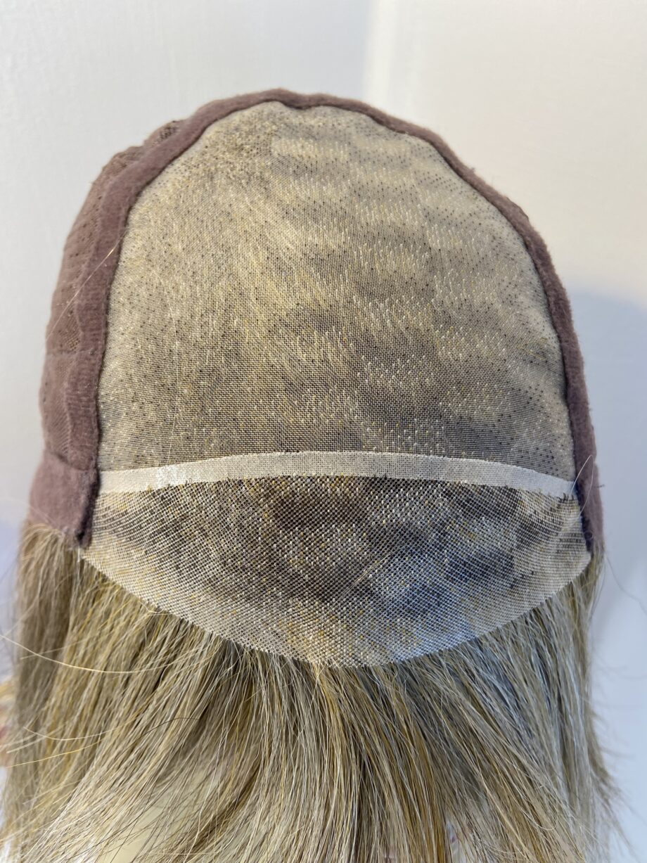 As new Ellen Willie sand mix wig. Bblms651