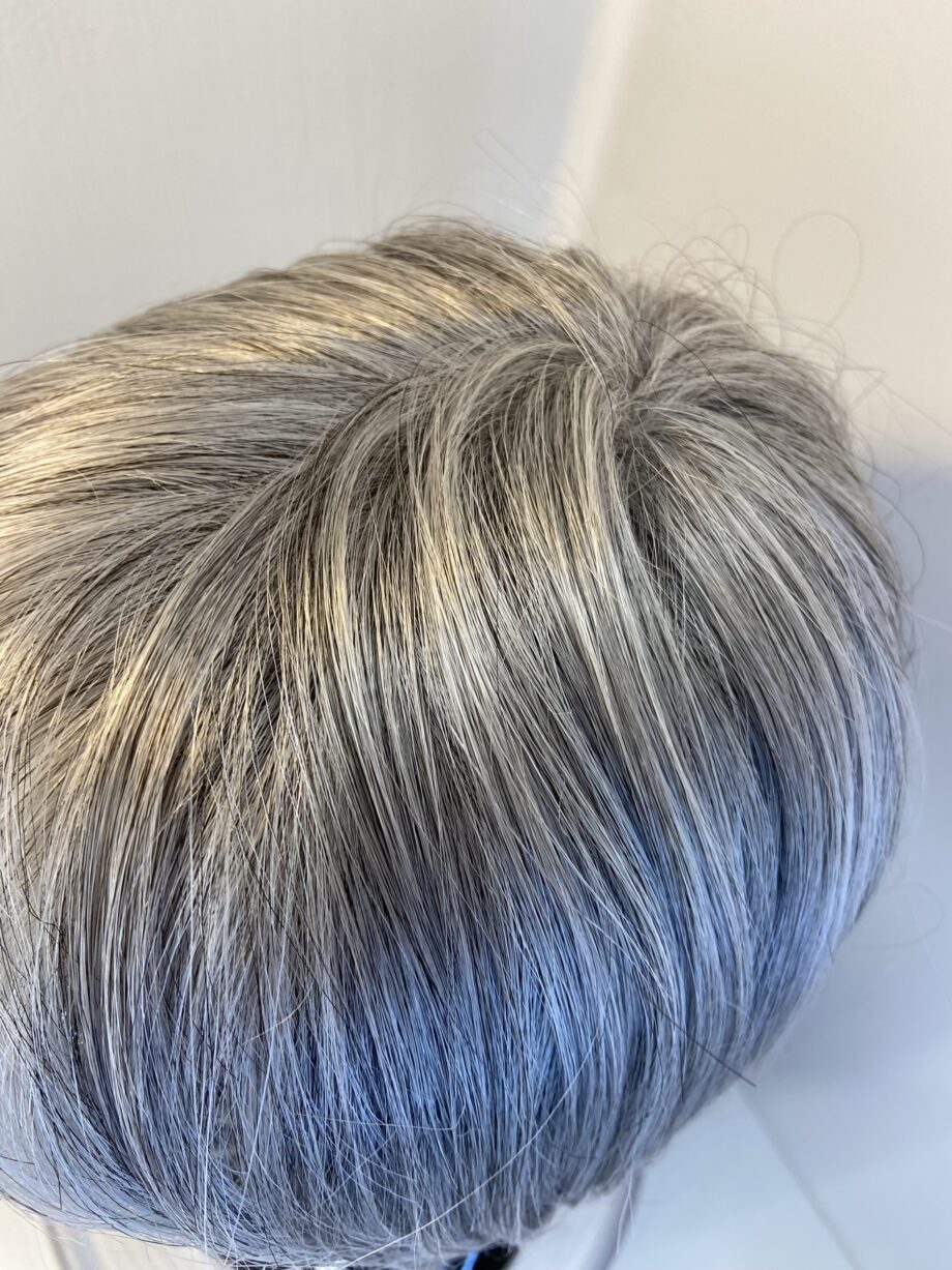 Sugared silver as new wig. Bgss652