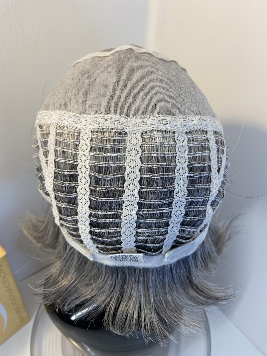 Sugared silver as new wig. Bgss652