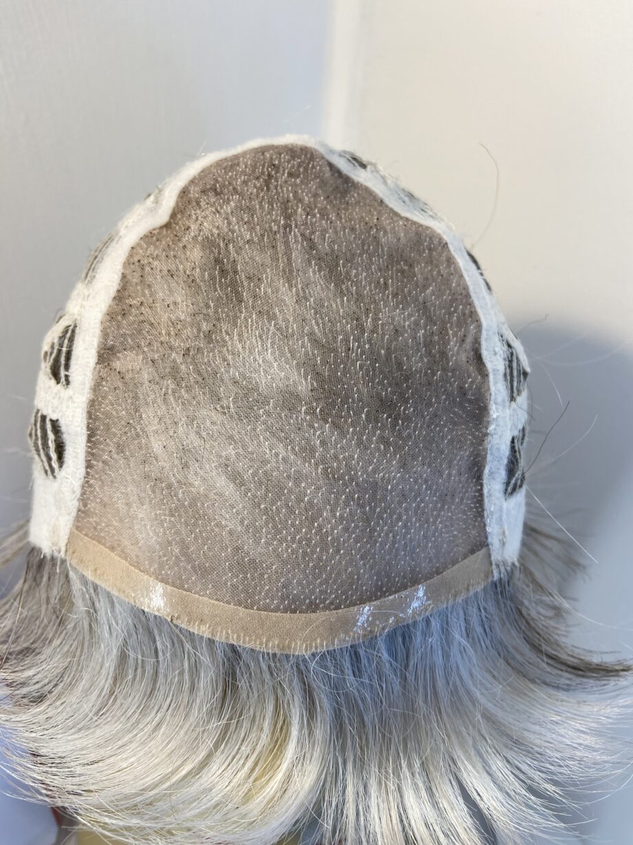 Ellen Wille silver grey wig. Bgss653