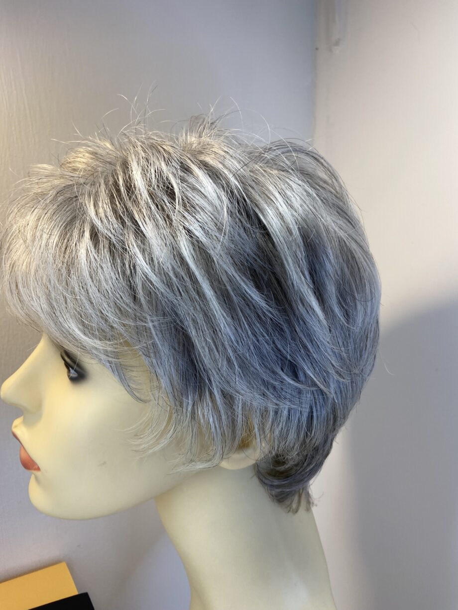 Pewter glow short designer wig. Bgss654