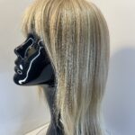 Light blonde long wig. Bllm18