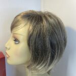 Blonde rooted modern wig. Bblmw666