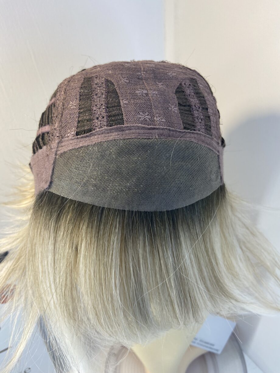 New blonde rooted wig. Bblms669