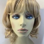Long wavy hivision blonde wig. Blcl832