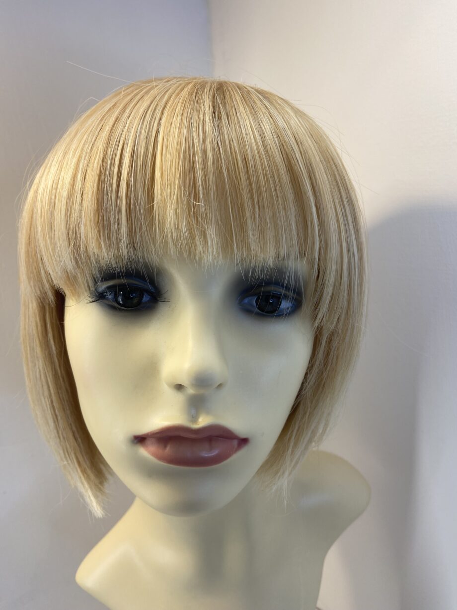 Blonde new wig. Blms833