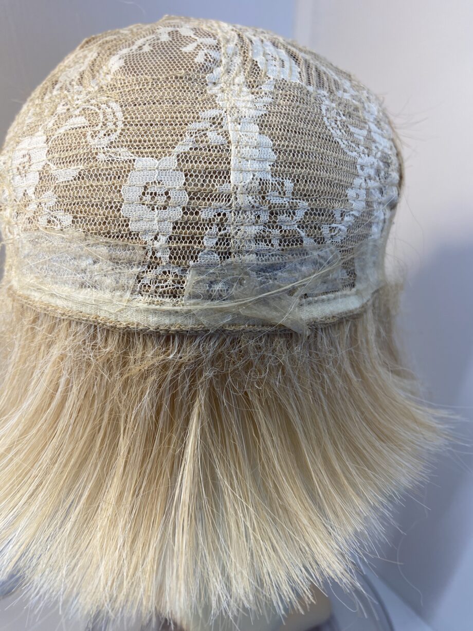Blonde new wig. Blms833