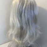 Stunning silver white long wig. Whlw107