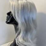 Stunning silver white long wig. Whlw107