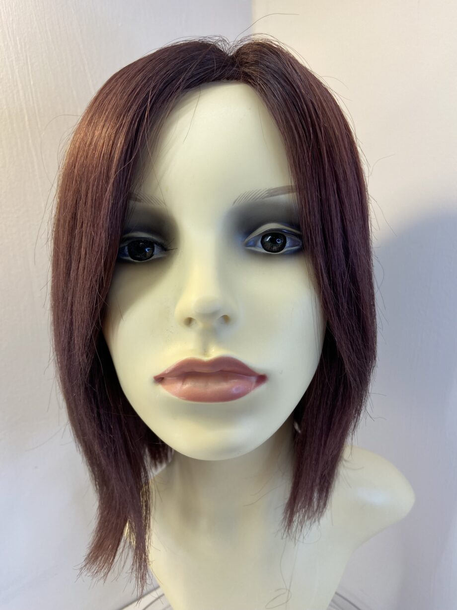 Red/brown wig. Rbms113
